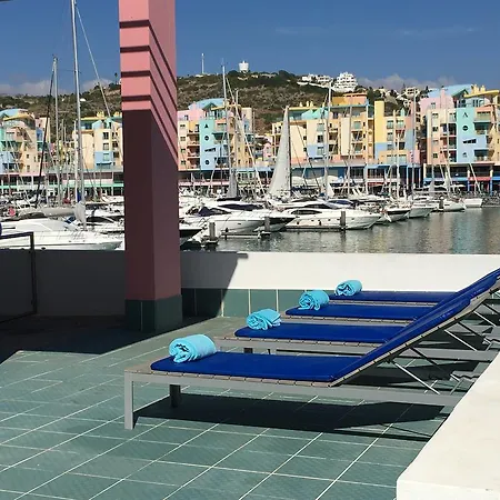 Tatil Evi Acquamarina - 5 Bedroom, Water Front Albufeira